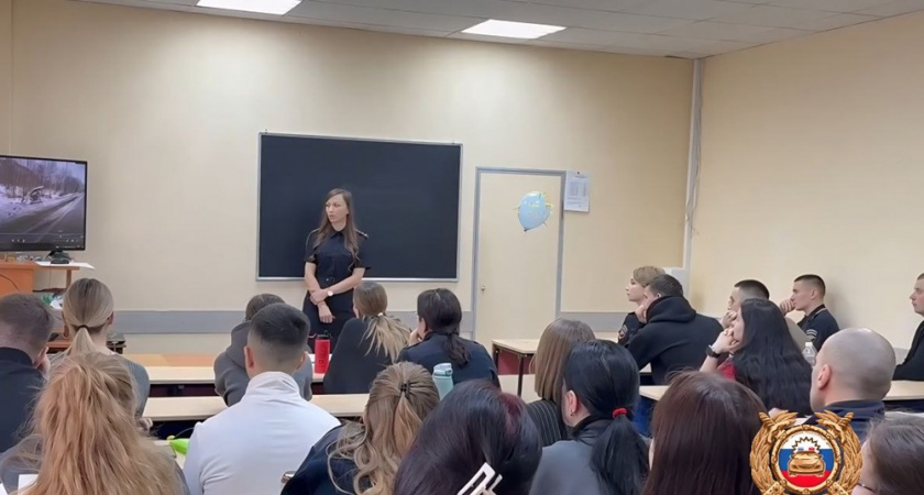 На Камчатке для молодых полицейских провели шок-урок по безопасности на дорогах