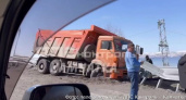КамАЗ чуть не улетел с объездной на Высотной в Петропавловске-Камчатском