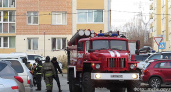 В Елизове в одной из квартир четырехэтажки горели комната и балкон