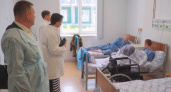 Главы муниципалитетов Камчатки навестили бойцов в военном госпитале