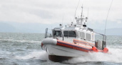 На Камчатке в море выпал пассажир катера