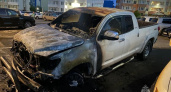 На Камчатке Toyota Tundra вспыхнула по вине поджигателей
