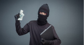 В Петропавловске-Камчатском задержана подозреваемая в краже телефона из автомобиля