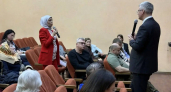 Жители микрорайона Горизонт обсудят будущее территории за театром кукол