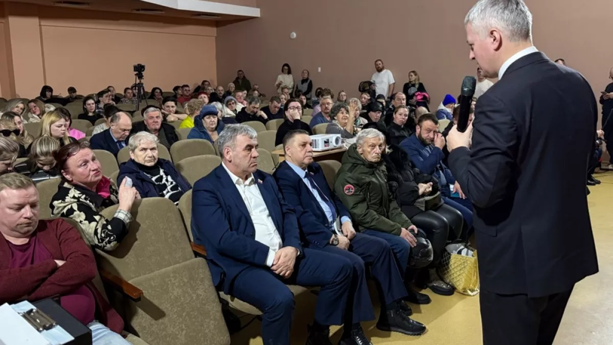 Губернатор пообещал жителям Завойко усилить уборку и отремонтировать поликлинику