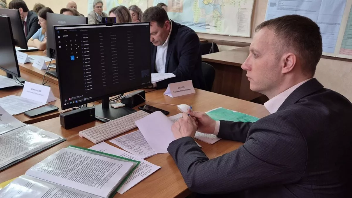 В Петропавловске-Камчатском КЧС обсудил откачку воды и вывоз снега