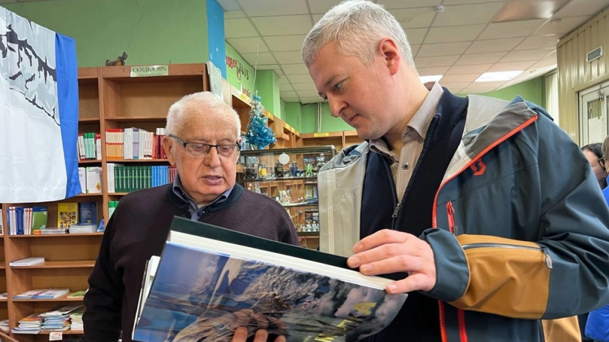Губернатор пообещал спасти старейший книжный магазин Петропавловска от закрытия