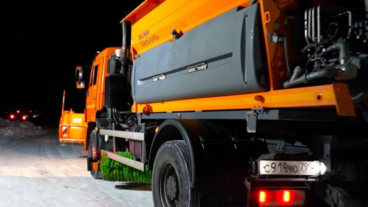 Камчатка получит около 20 единиц новой снегоуборочной и дорожной техники