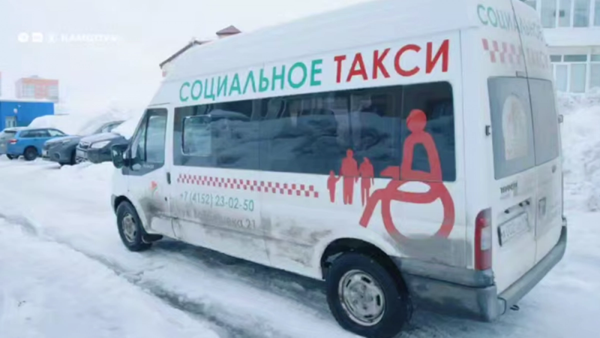 На Камчатке 165 помощников обеспечивают уход за 250 пожилыми людьми и инвалидами