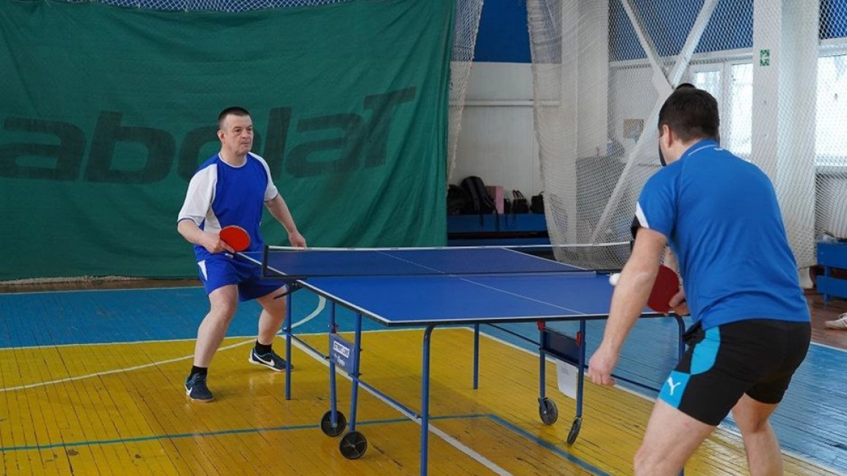 Сотрудники полиции на Камчатке определили сильнейших теннисистов в «Динамо»