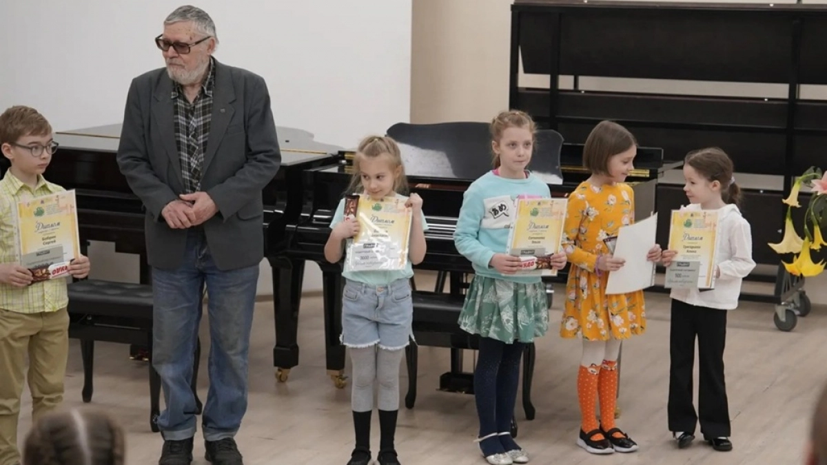 На Камчатке назвали победителей краевого конкурса «Юный художник»