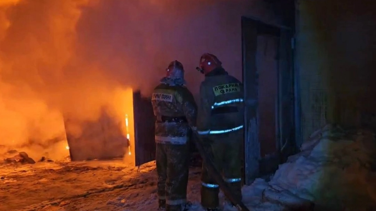 Дачный дом сгорел дотла на 18 км трассы Морпорт - Аэропорт на Камчатке