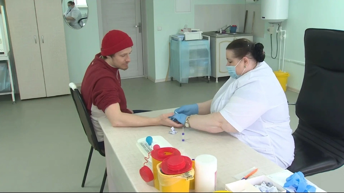 Серферов Камчатки проверили врачи перед стартом сезона