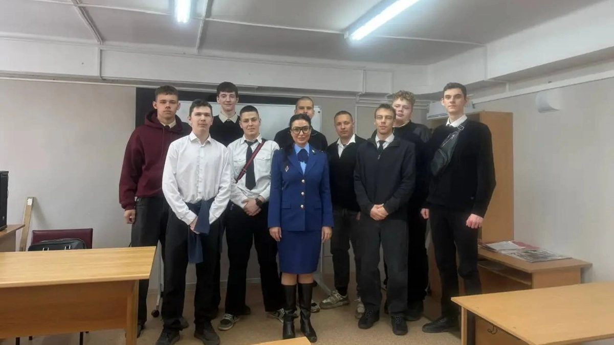 Камчатским студентам рассказали, как не попасться на уловки мошенников