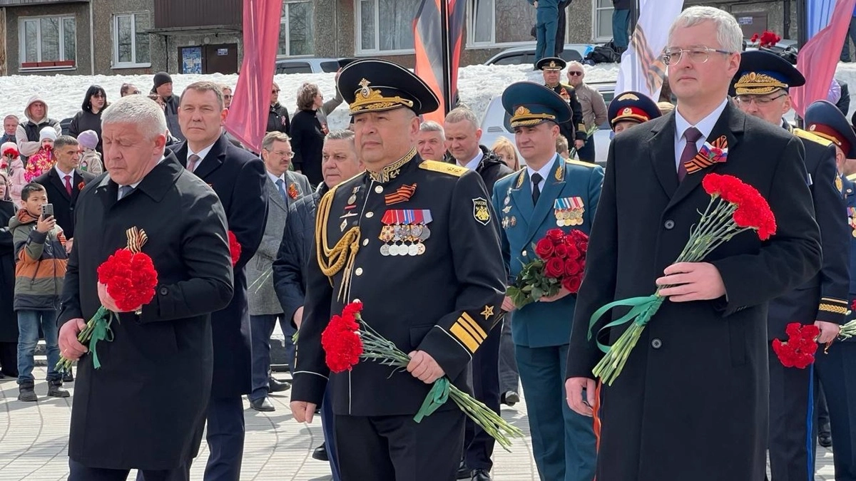 На Камчатке почтили память героев в канун Дня Победы