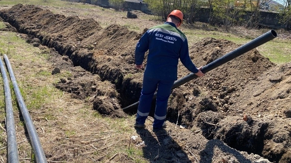 На Камчатке начали готовить казармы и скважины к зиме 2026-2027