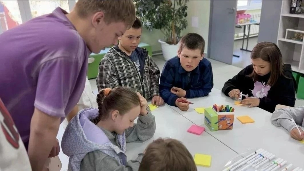 В Елизовском округе открылись лагеря и трудовые бригады для школьников