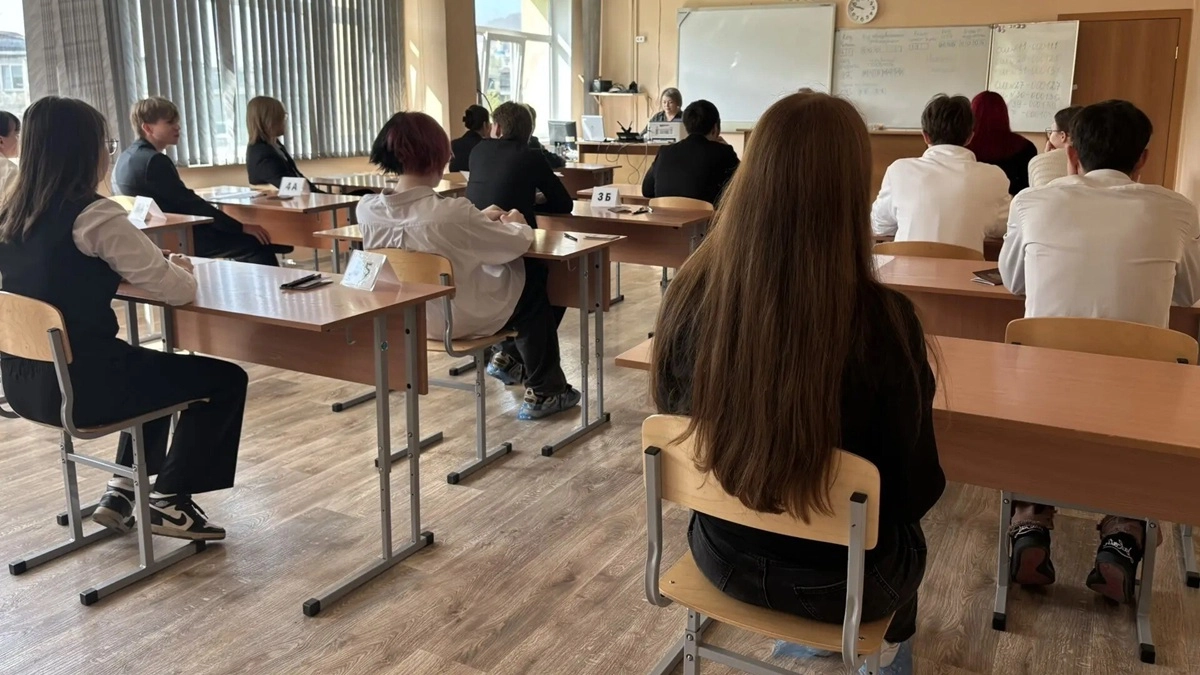 Обществознание снова в лидерах среди предметов у камчатских выпускников