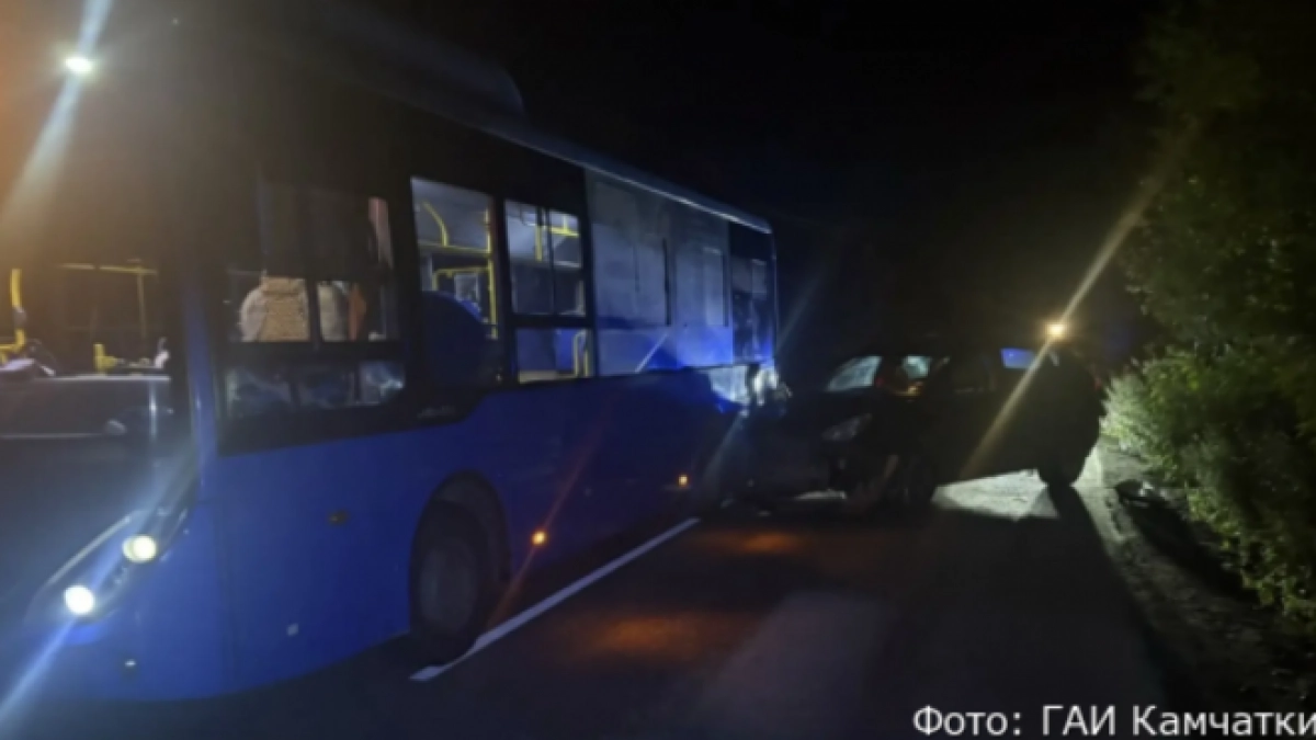 В Петропавловске 16-летняя девушка пострадала в ДТП с автобусом