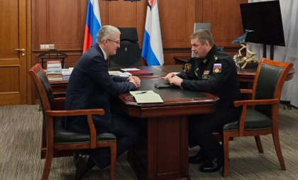 Солодов обсудил с командующим Тихоокеанским флотом передачу земель на Камчатке